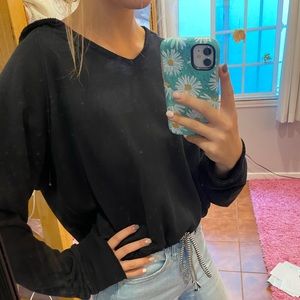 cinched black sweatshirt